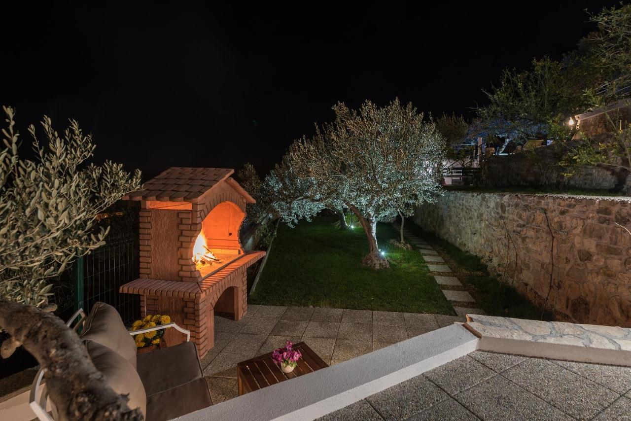 Villa Petra Apartment With Private Pool Makarská Exteriér fotografie