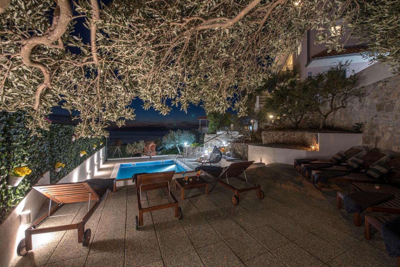 Villa Petra Apartment With Private Pool Makarská Exteriér fotografie